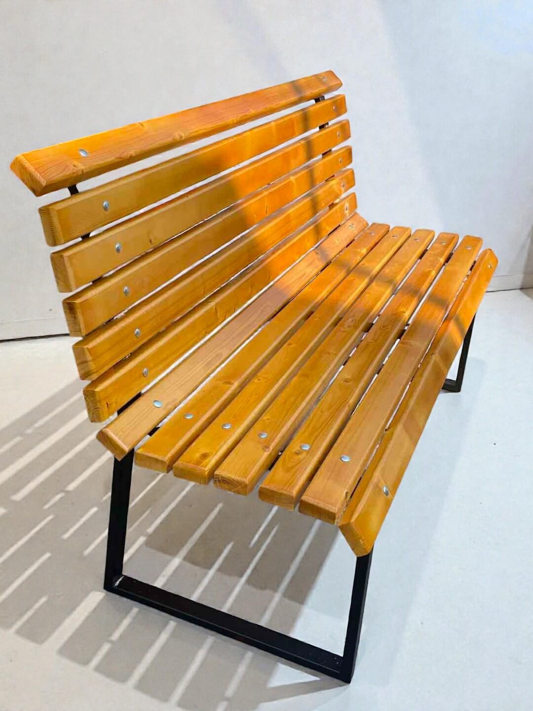 გარე ხის სკამი