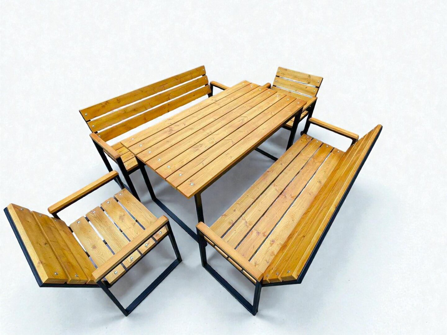 გარე სადილის კომპლექტი