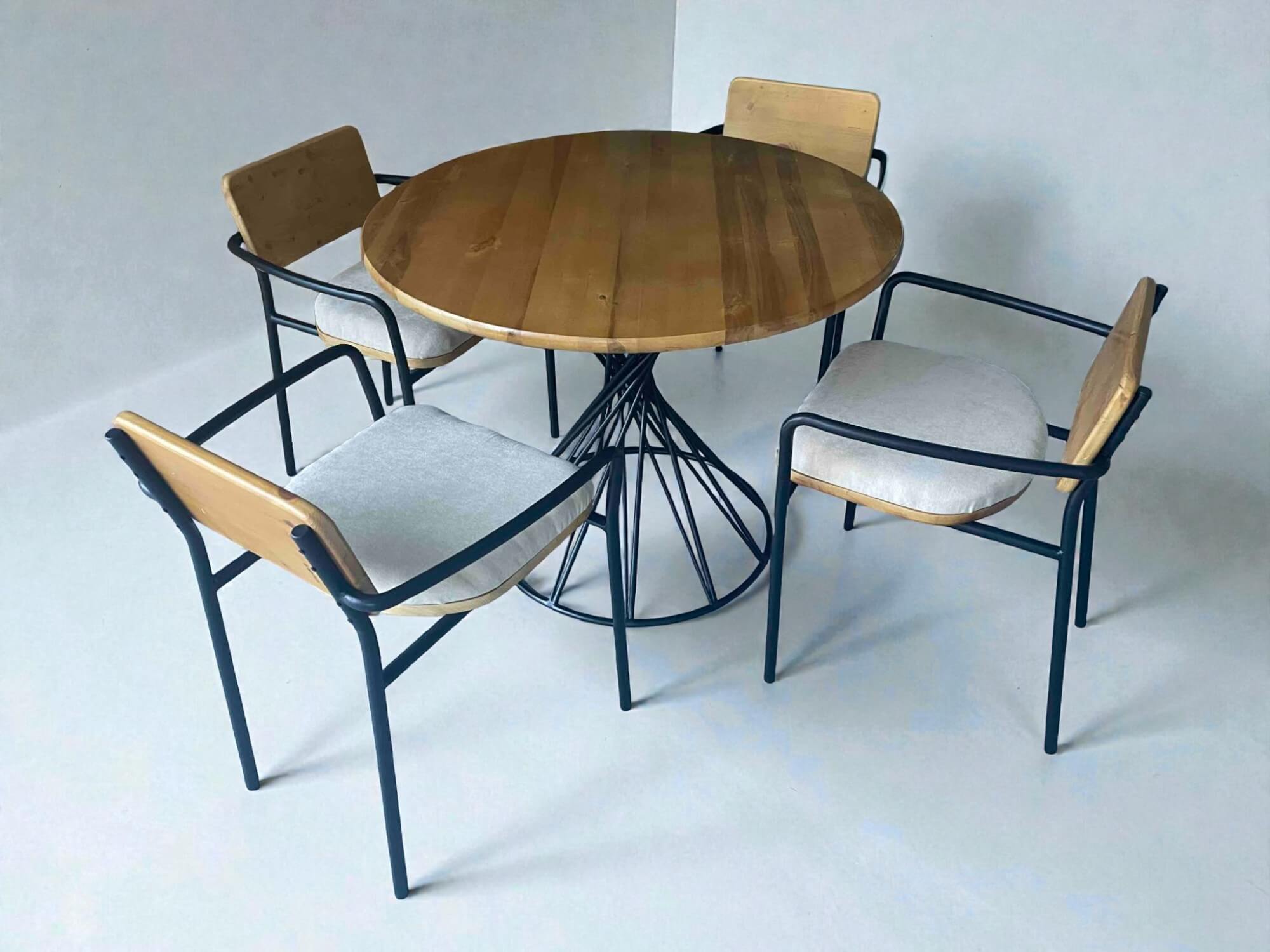 ლოფტ ბარის სკამი